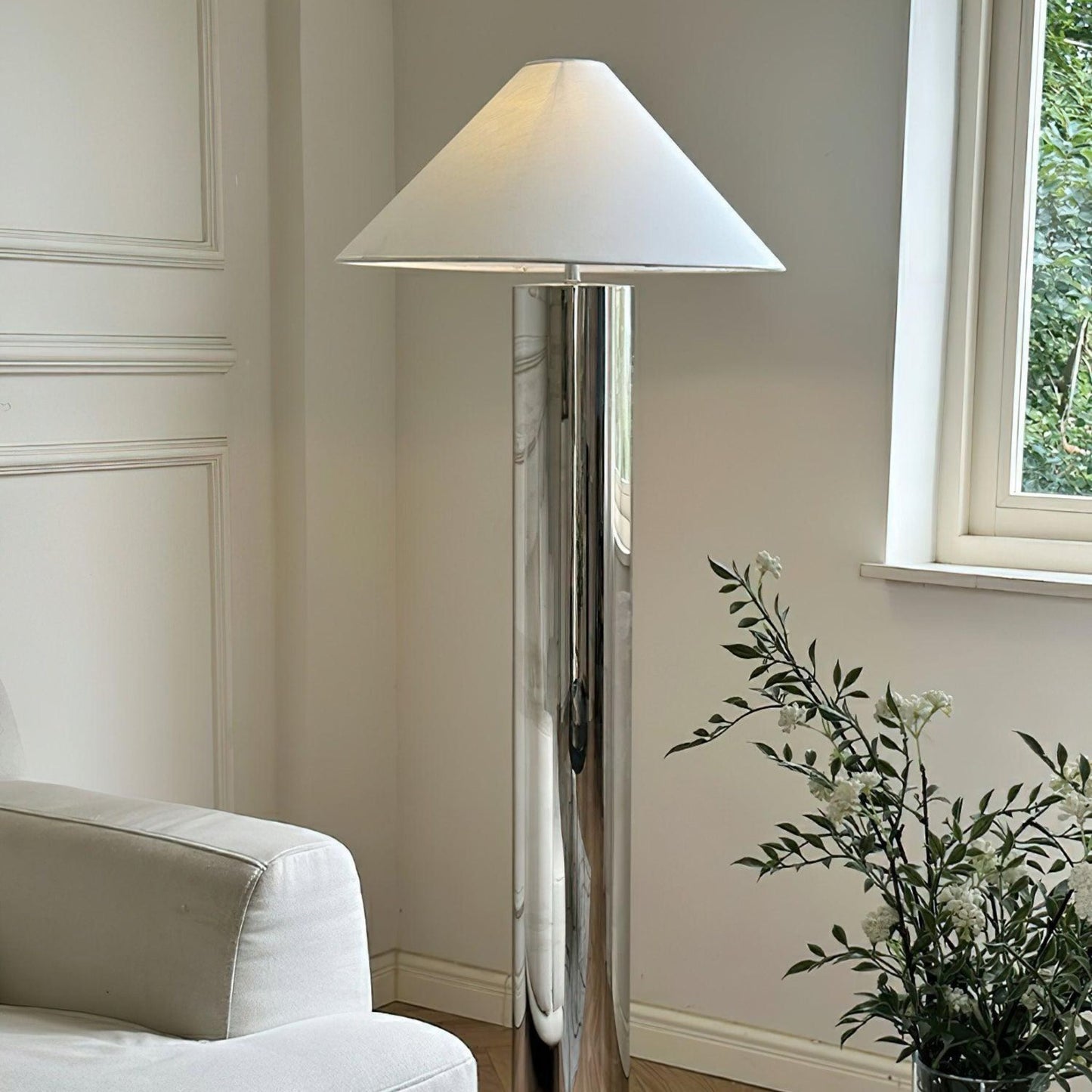 Modern Stainless Steel Floor Lamp - Stylish LED Lighting for Living Room & Bedroom